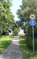 Fahrrad- und Reitweg am Bodden