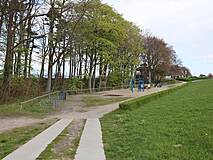 Spielplatz in Zingst, am Deich, links von der Seebrücke