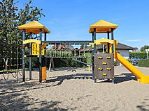 Spielplatz am Hafen Zingst - Kletterturm mit Rutsche, Kletterwand, Kletternetz